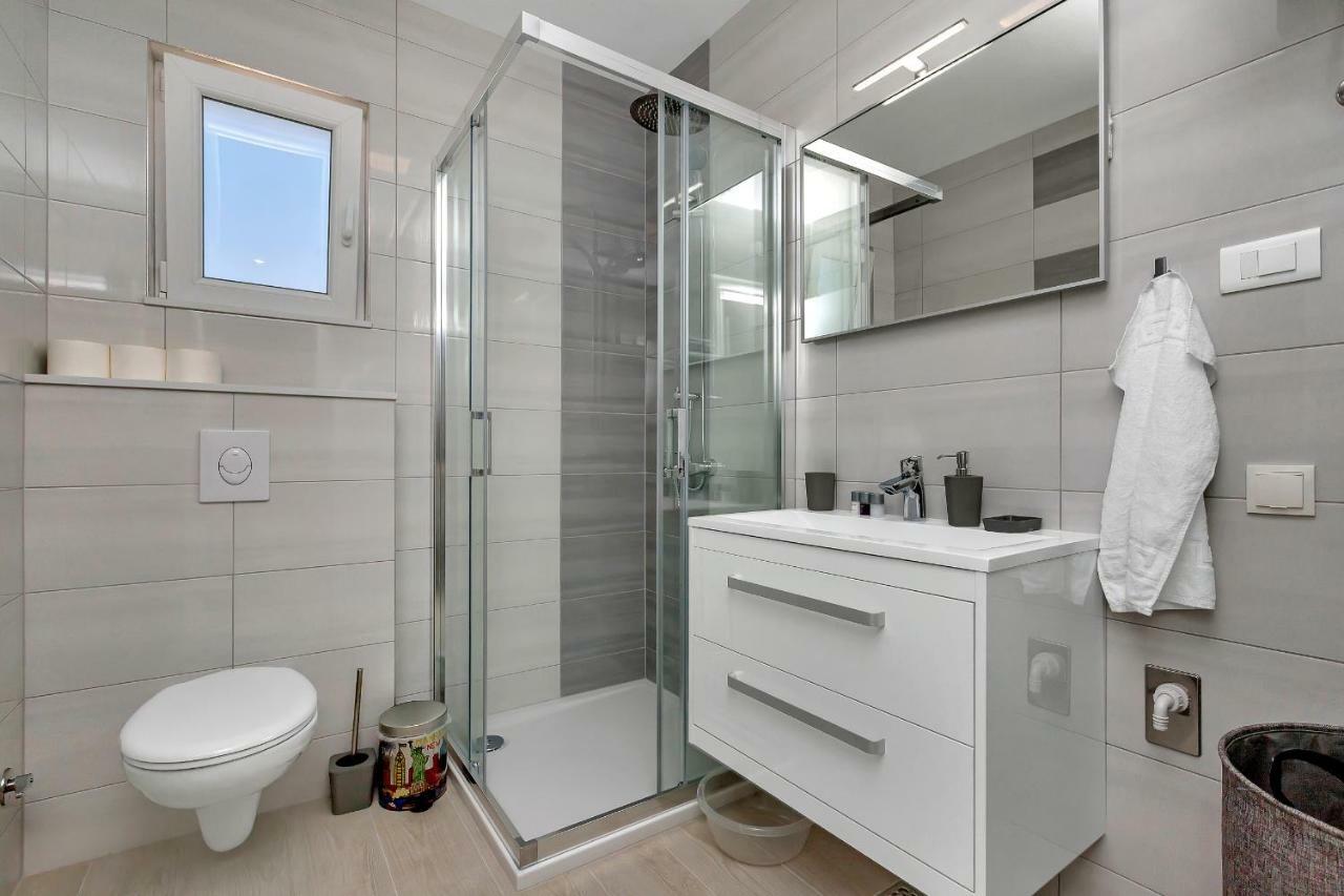 Apartman Sjever ماكارسكا المظهر الخارجي الصورة
